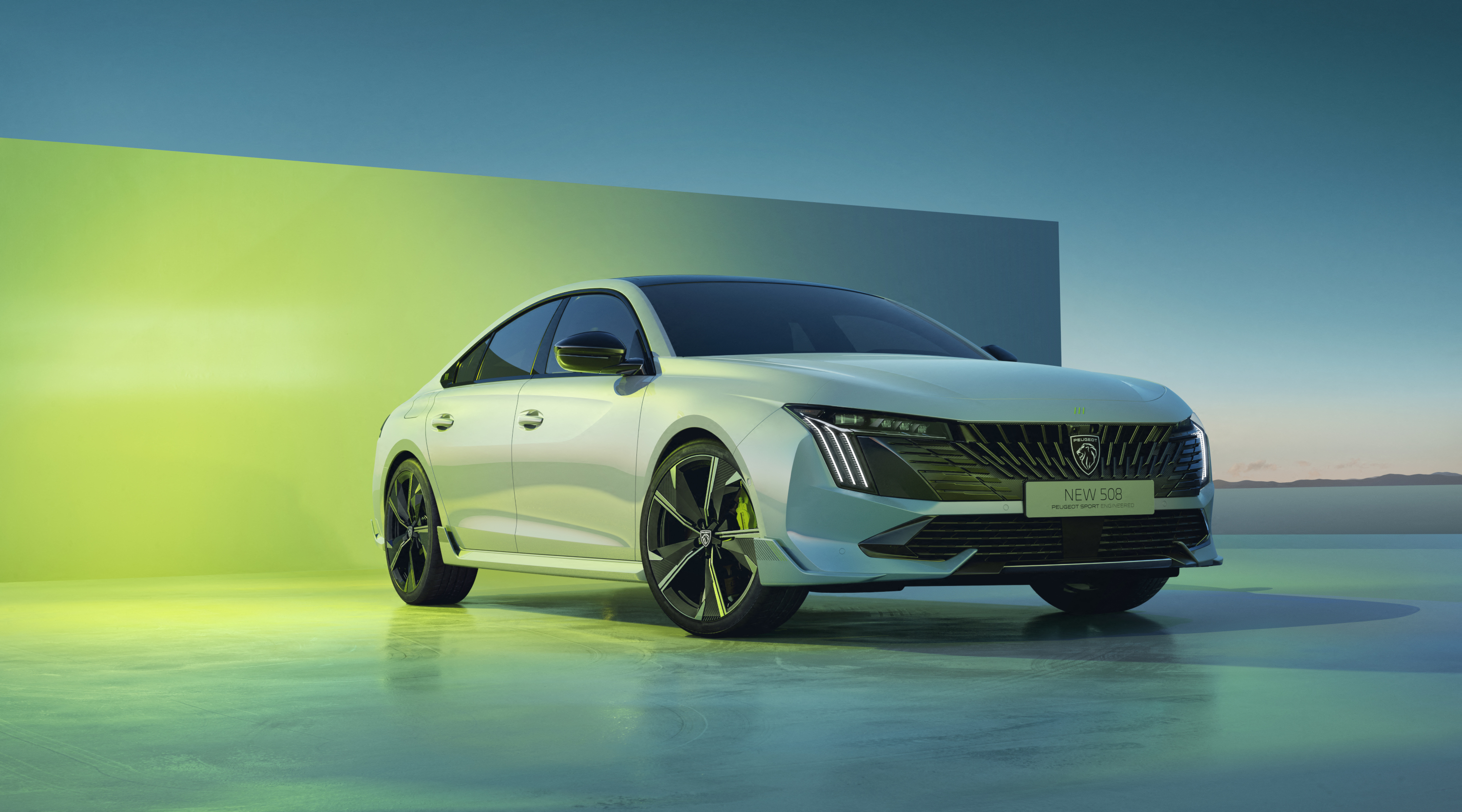 Peugeot 508 PSE 2023 : trois quarts avant droit