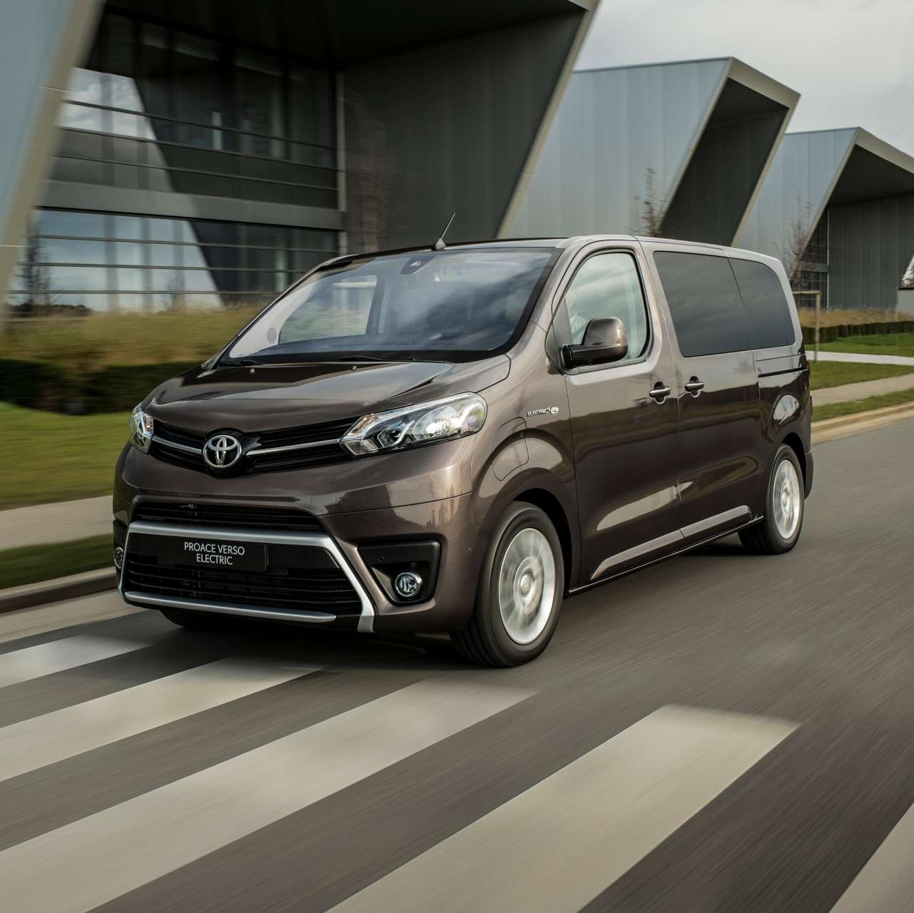 Votre utilitaire Toyota neuf à partir de 235€ par mois*