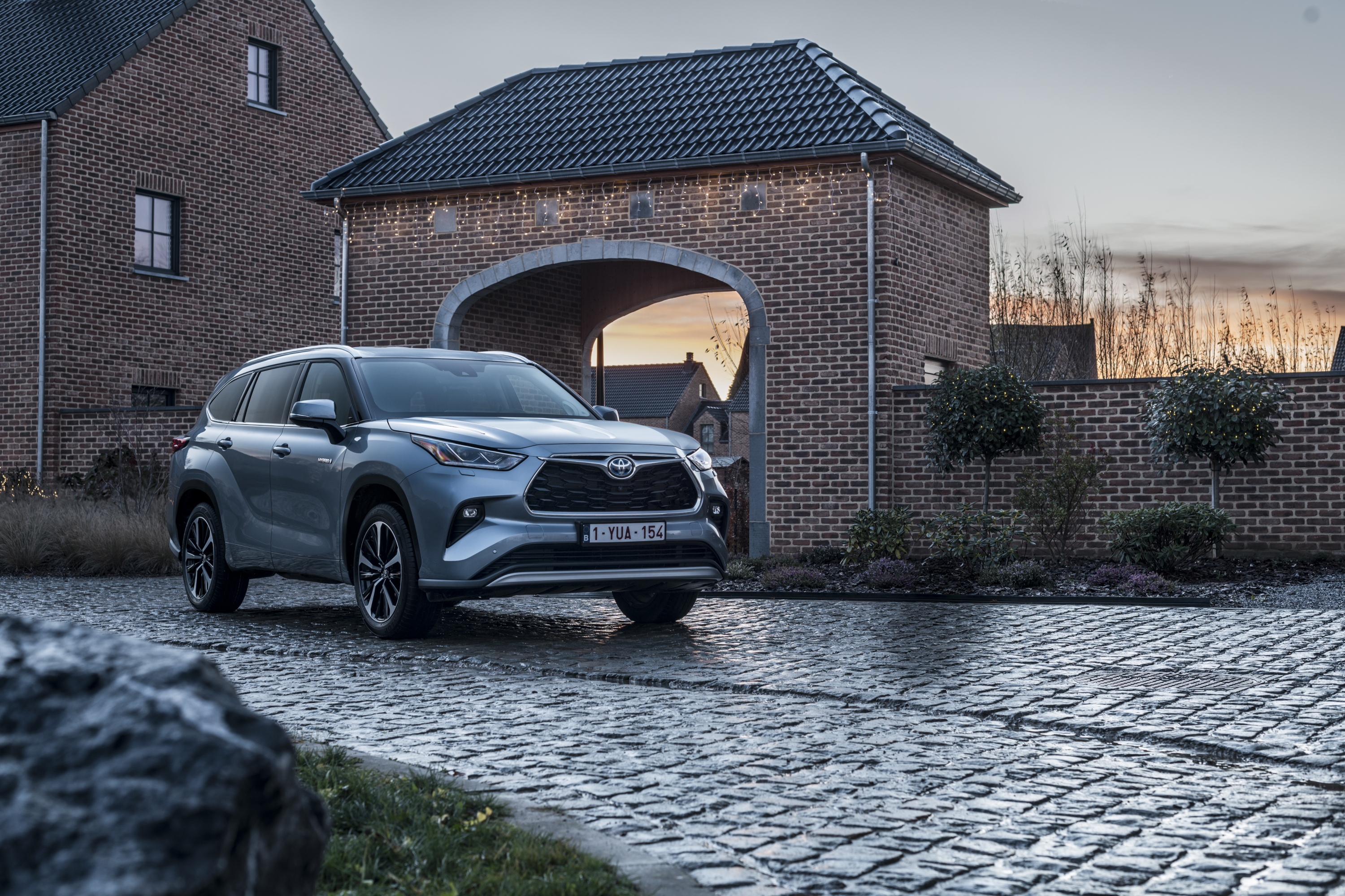 Toyota Highlander 2021 : trois quarts avant droit