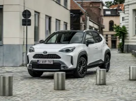 Toyota Yaris Cross Hybride : la citadine prend de la hauteur