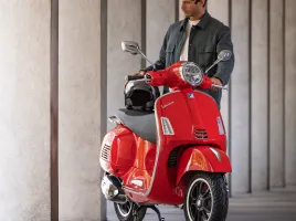 Vespa GTS et Vespa GTS Super : Vintage et innovation
