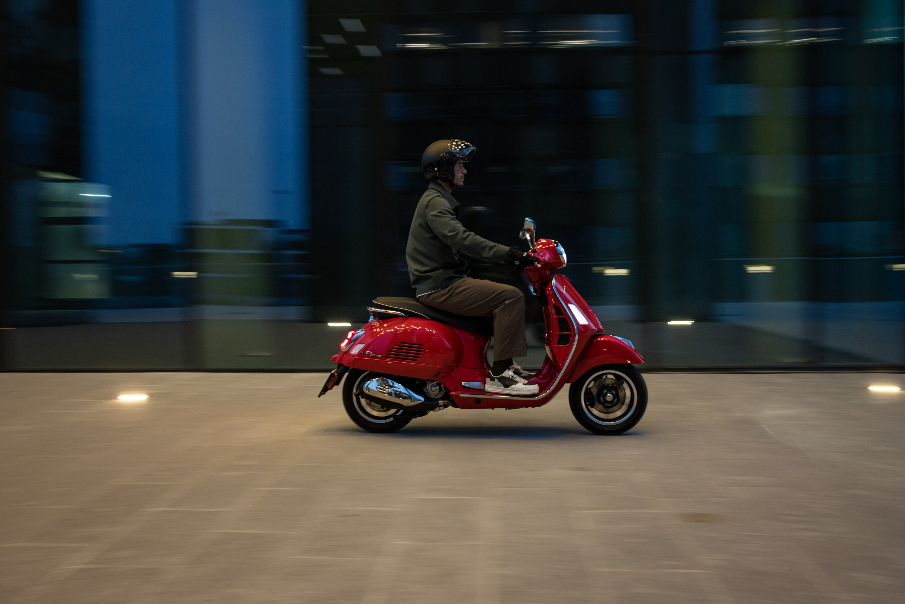 Vespa GTS vue profil