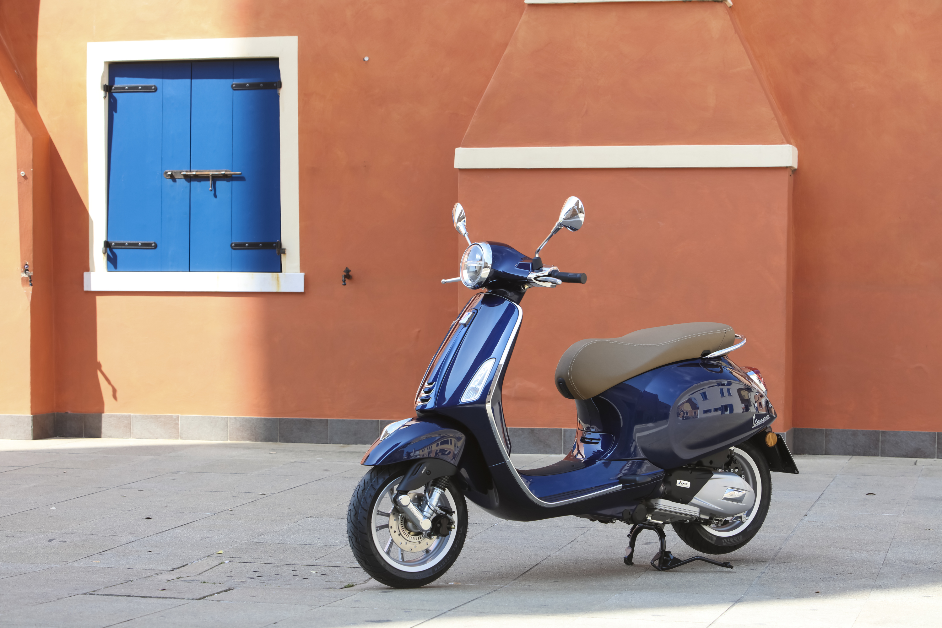 Vespa Primavera vue profil