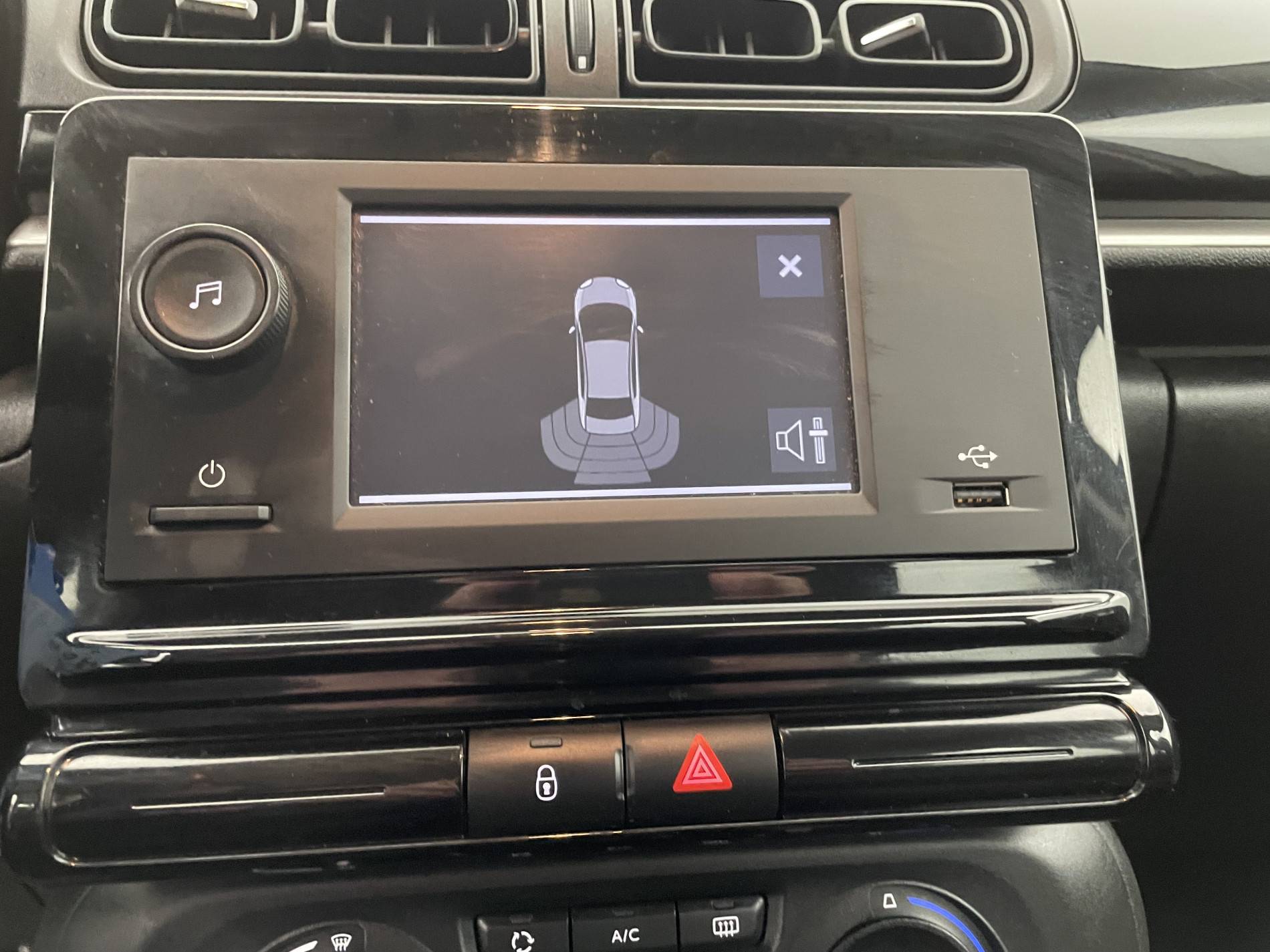 Image secondaire du véhicule 8