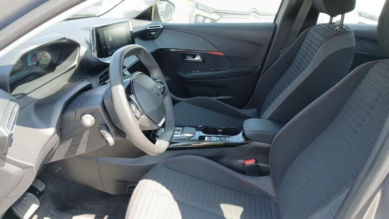 Image secondaire du véhicule 11