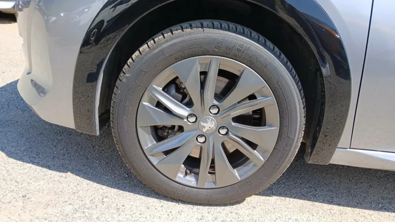 Image secondaire du véhicule 13