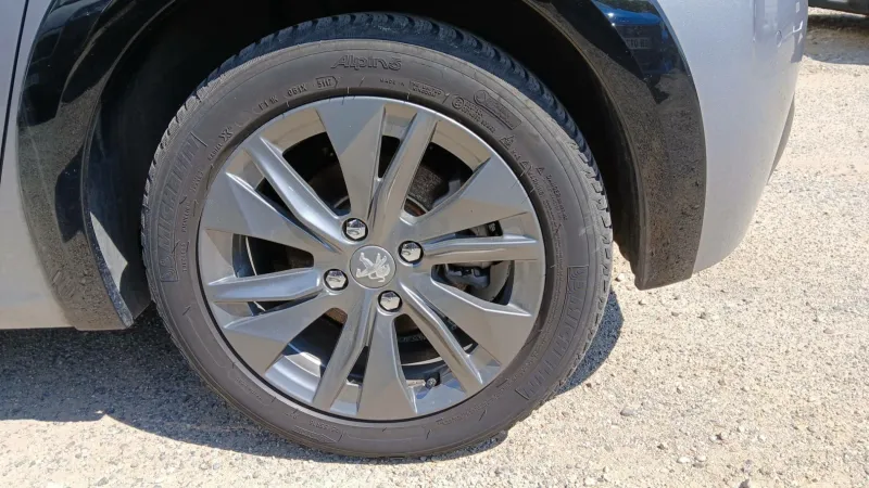 Image secondaire du véhicule 14