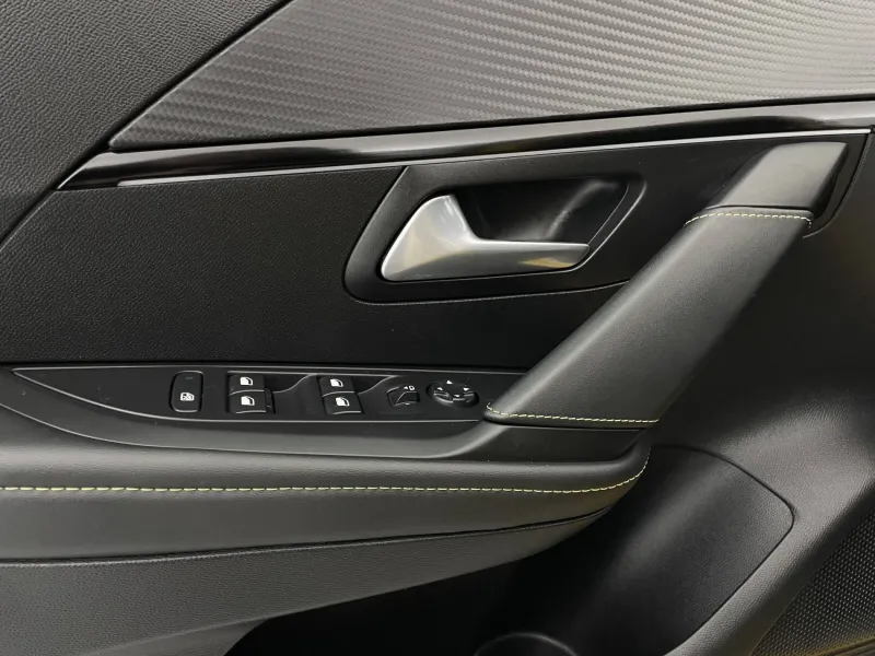 Image secondaire du véhicule 30