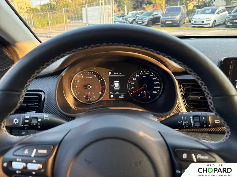 Image secondaire du véhicule 22