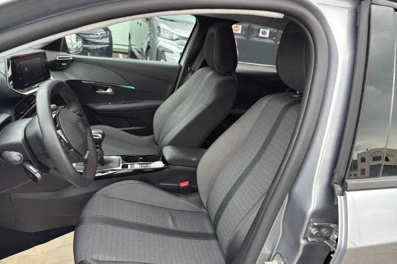 Image secondaire du véhicule 11