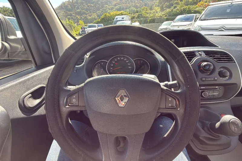 Image secondaire du véhicule 14