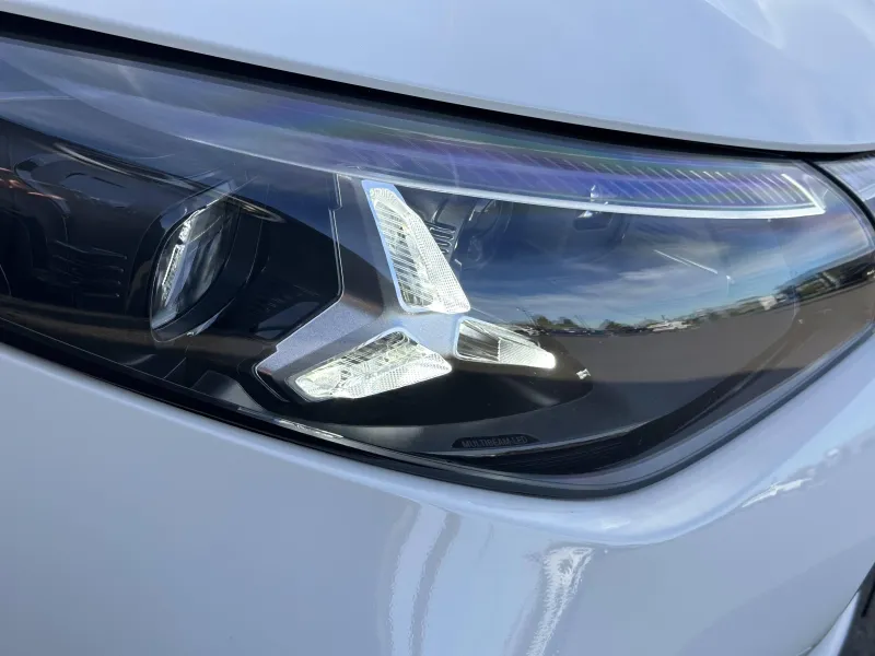 Image secondaire du véhicule 10