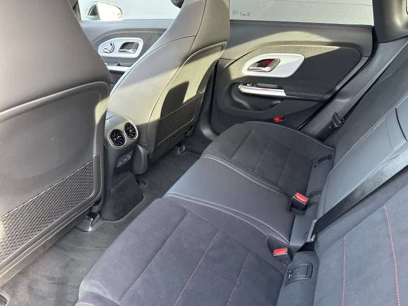 Image secondaire du véhicule 28