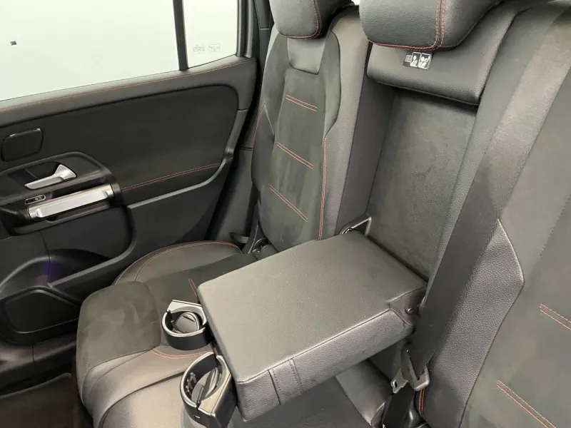 Image secondaire du véhicule 28