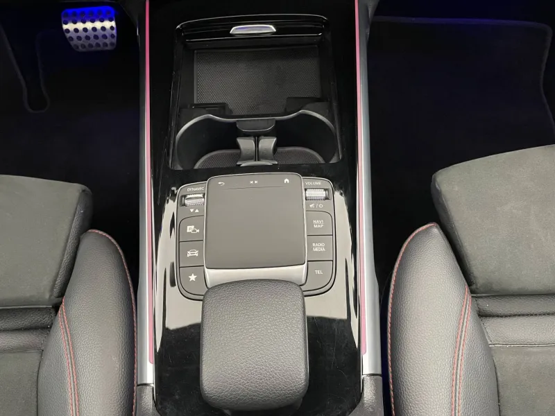 Image secondaire du véhicule 30