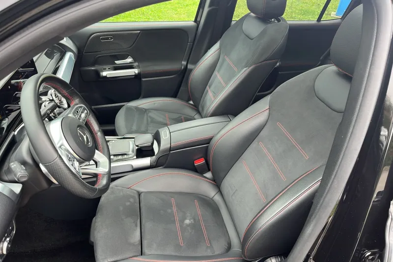 Image secondaire du véhicule 11