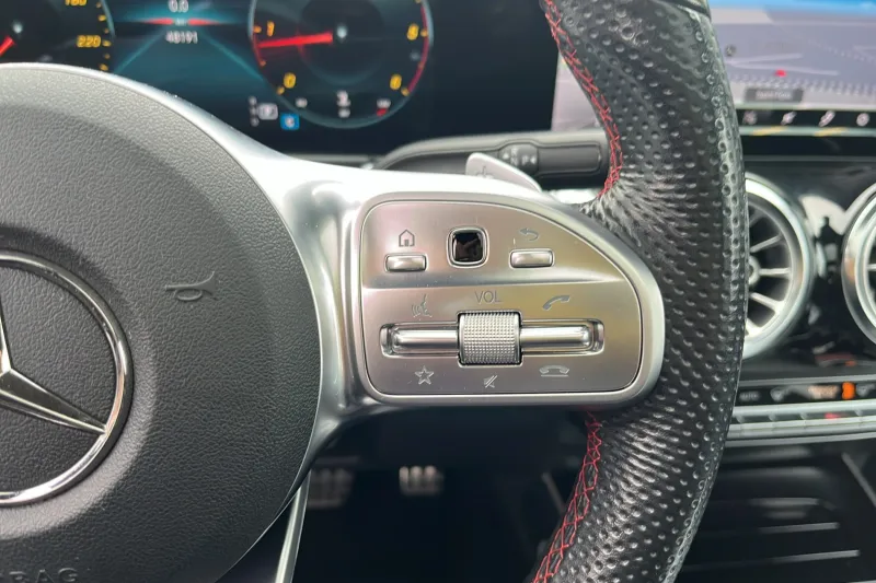 Image secondaire du véhicule 21