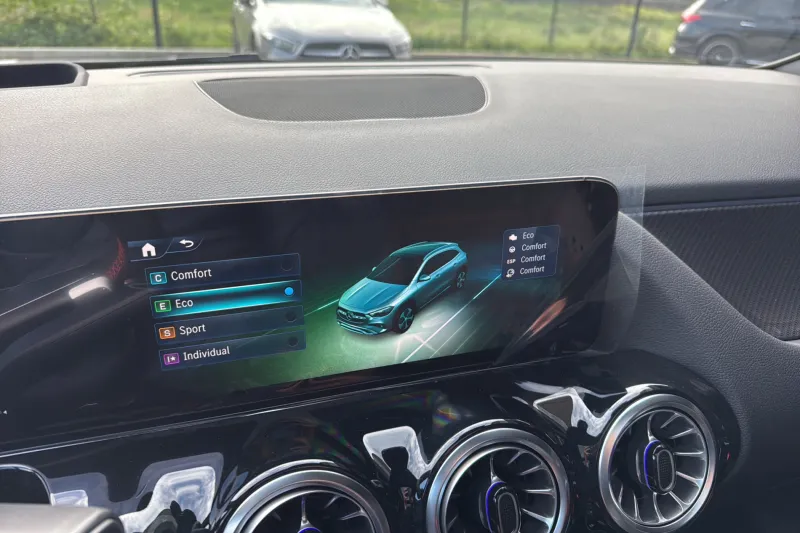 Image secondaire du véhicule 30