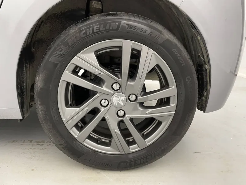 Image secondaire du véhicule 17