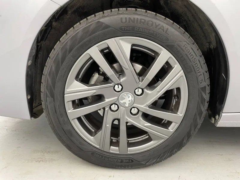 Image secondaire du véhicule 18