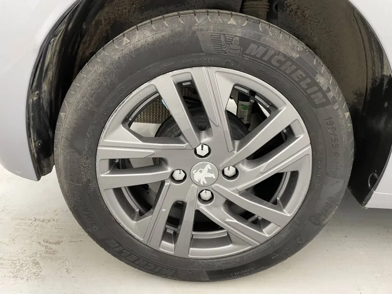 Image secondaire du véhicule 20