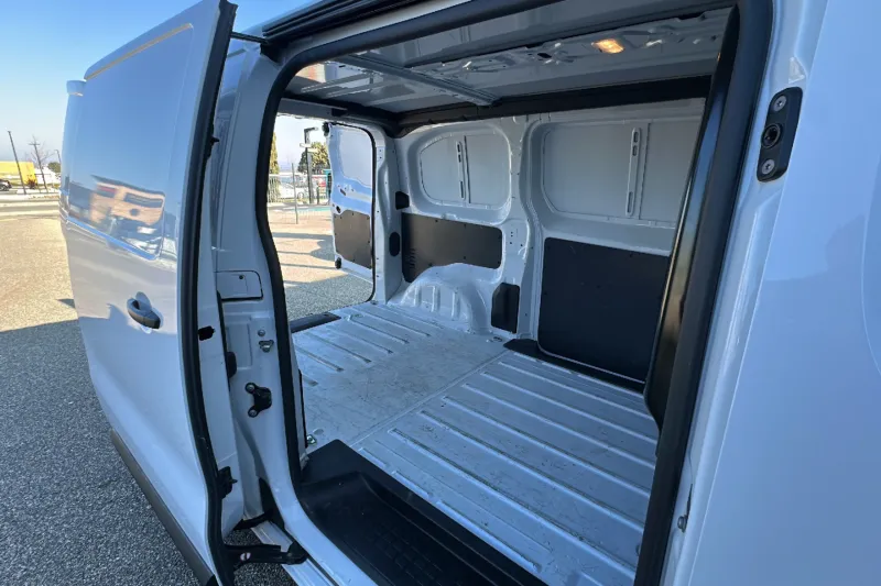 Image secondaire du véhicule 12