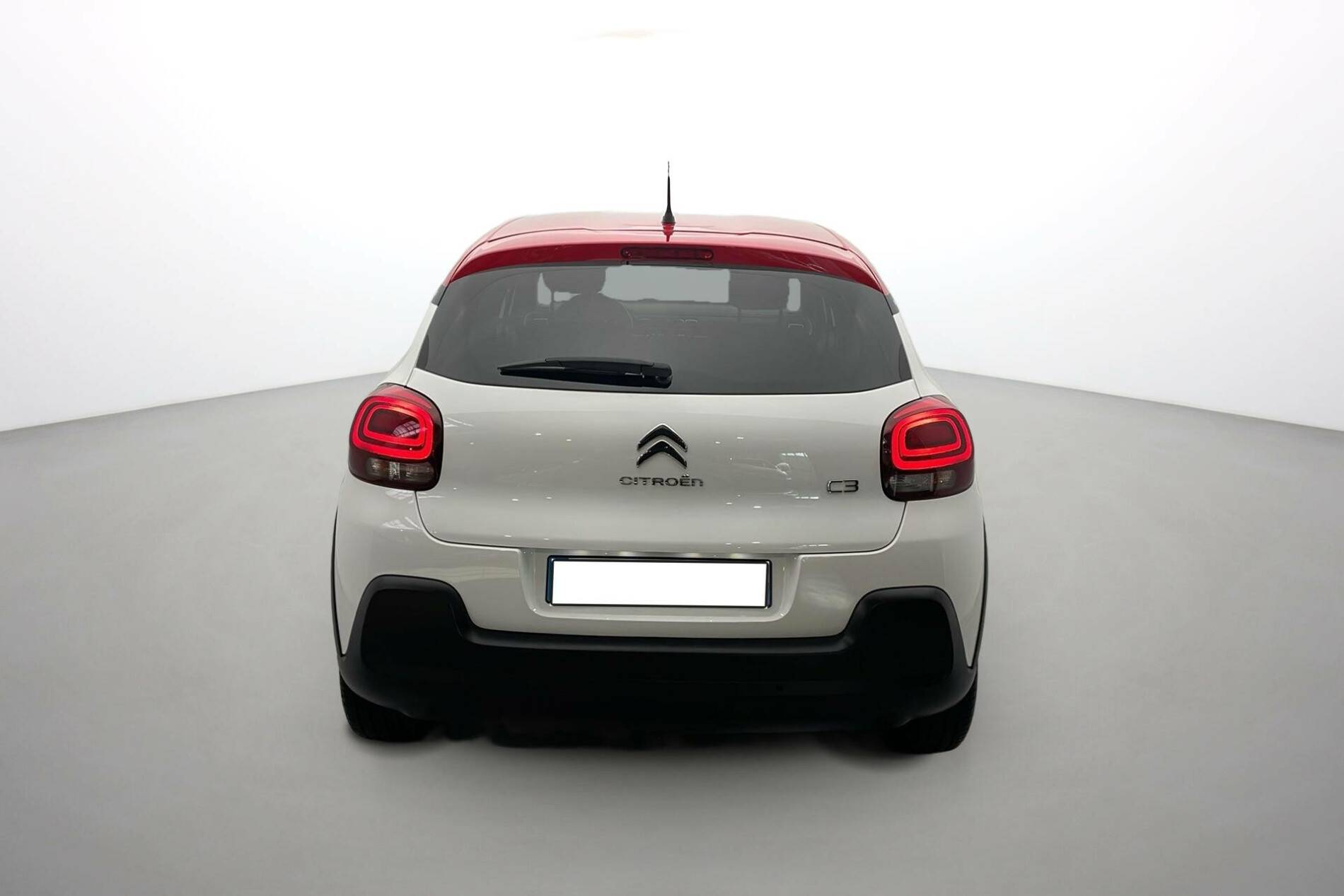 Image secondaire du véhicule 6