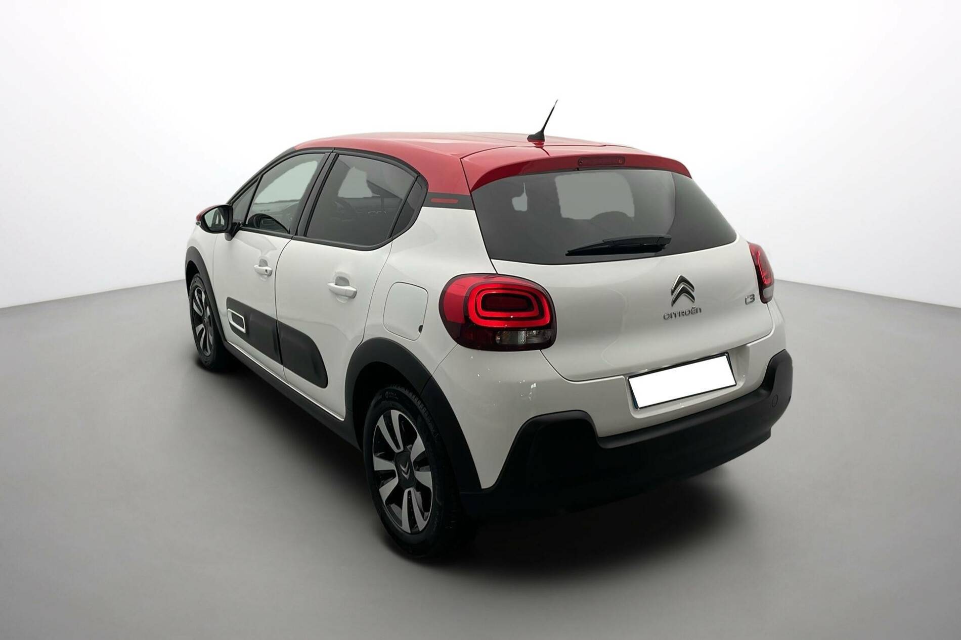 Image secondaire du véhicule 7