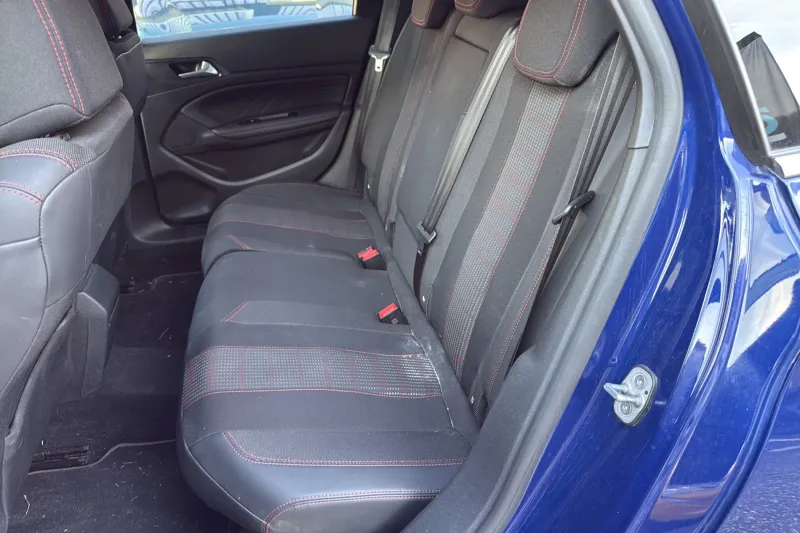 Image secondaire du véhicule 11