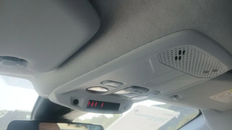 Image secondaire du véhicule 30