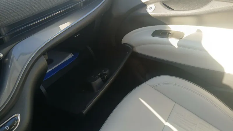 Image secondaire du véhicule 31