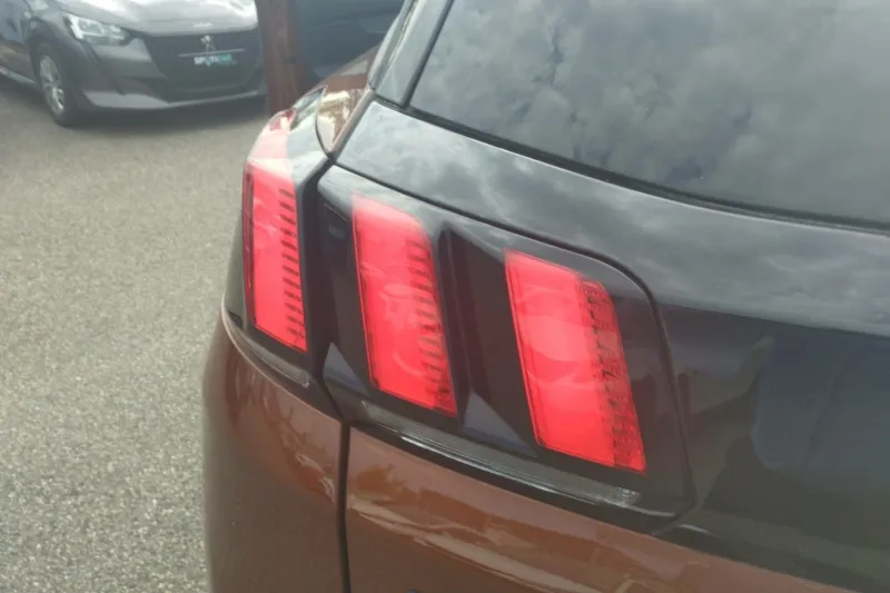 Image secondaire du véhicule 30