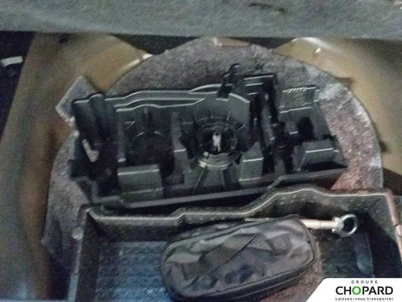 Image secondaire du véhicule 8