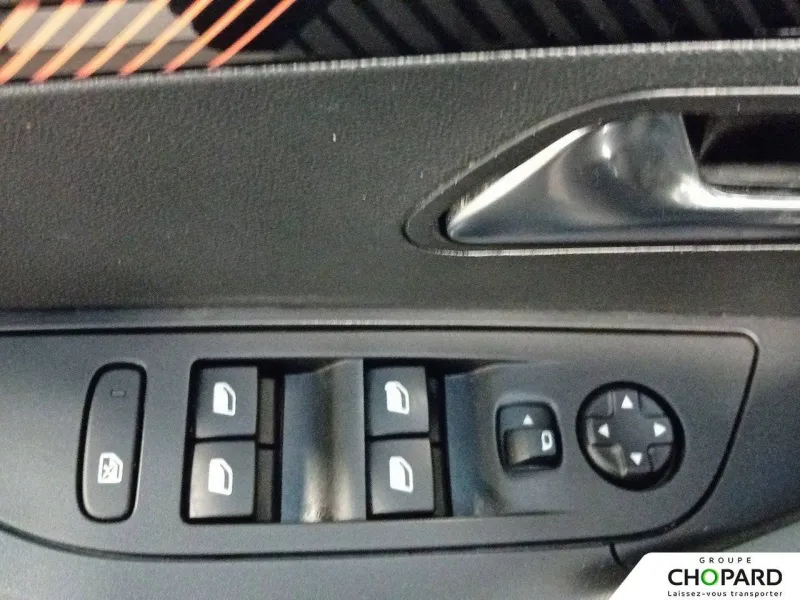 Image secondaire du véhicule 16