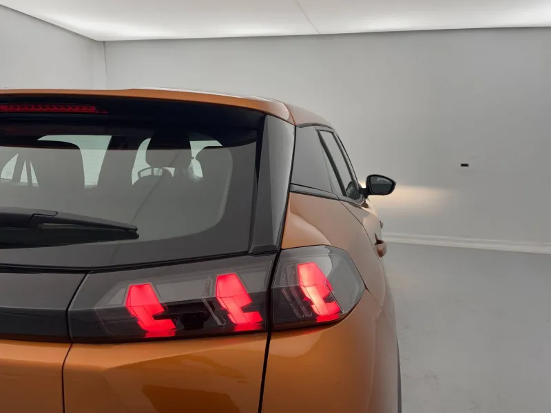 Image secondaire du véhicule 32