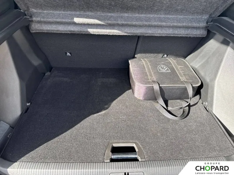 Image secondaire du véhicule 9