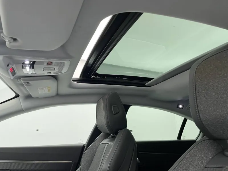 Image secondaire du véhicule 25