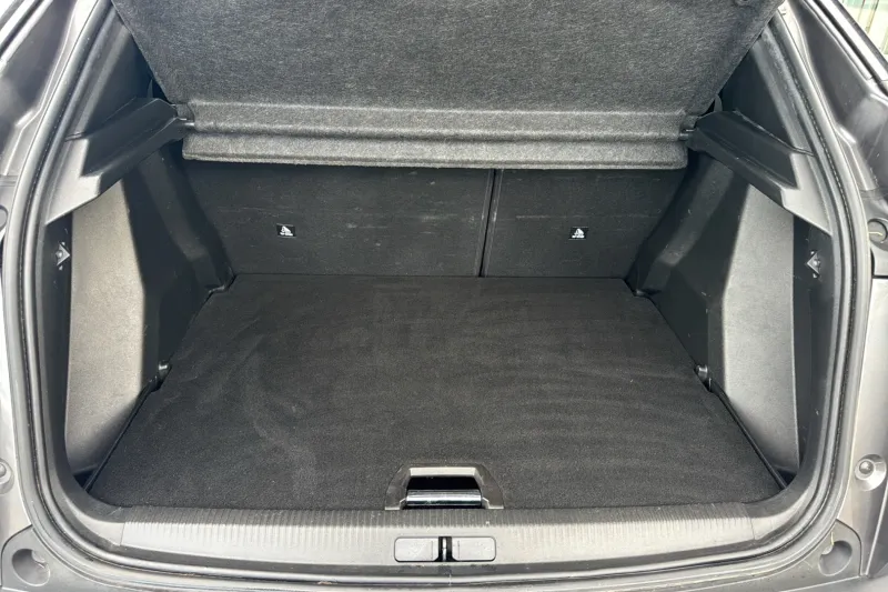 Image secondaire du véhicule 10