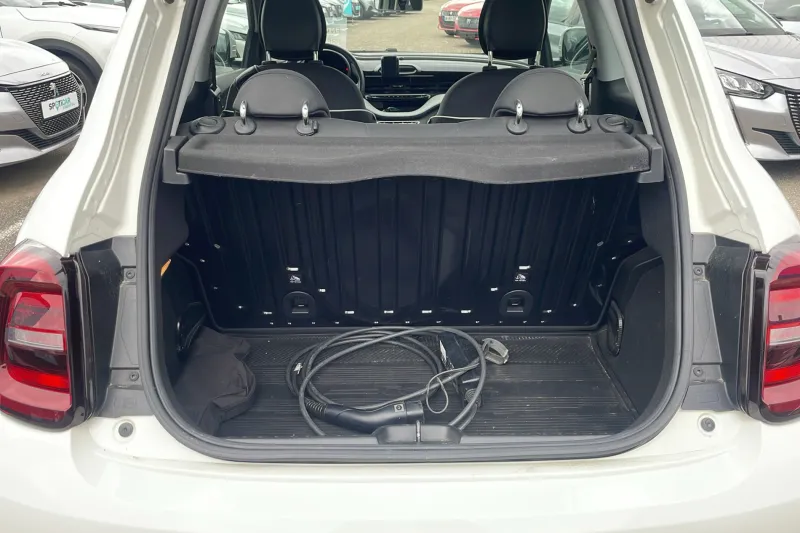 Image secondaire du véhicule 10