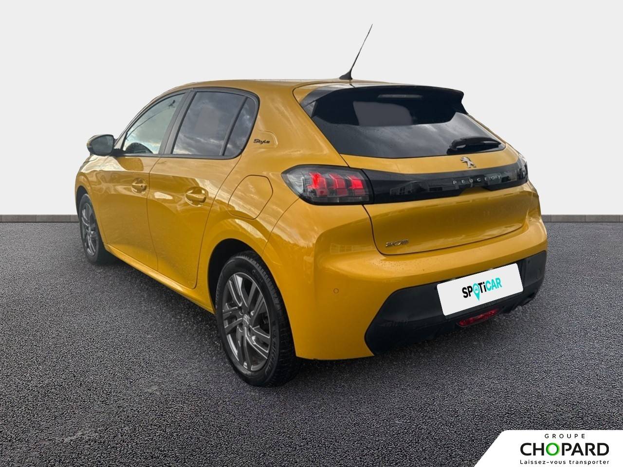 Image secondaire du véhicule 8