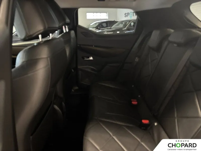 Image secondaire du véhicule 12