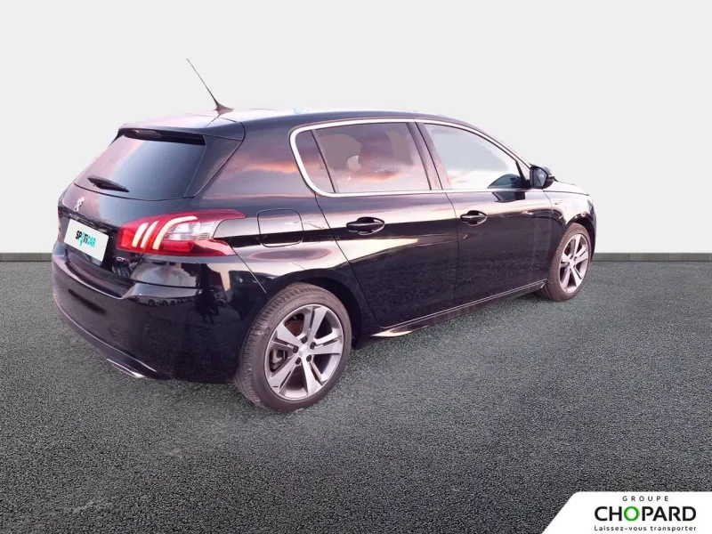 Image secondaire du véhicule 9