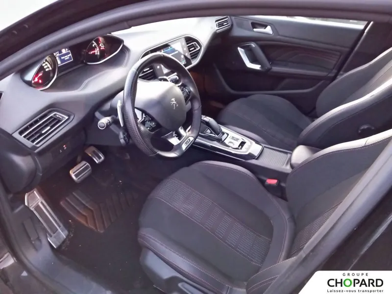 Image secondaire du véhicule 11