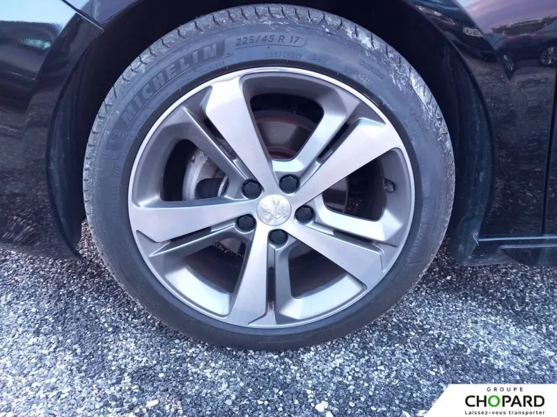 Image secondaire du véhicule 13