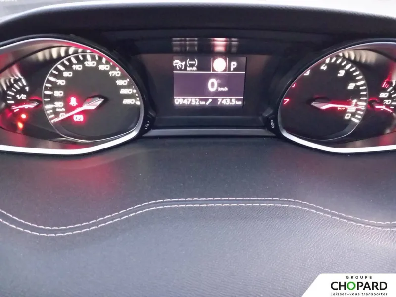 Image secondaire du véhicule 22