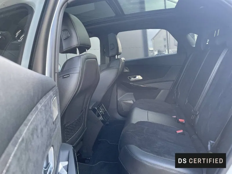 Image secondaire du véhicule 11