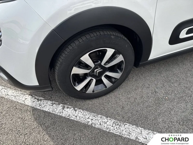 Image secondaire du véhicule 13