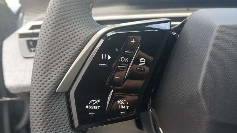 Image secondaire du véhicule 23