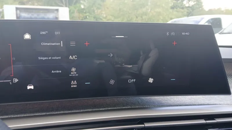 Image secondaire du véhicule 32