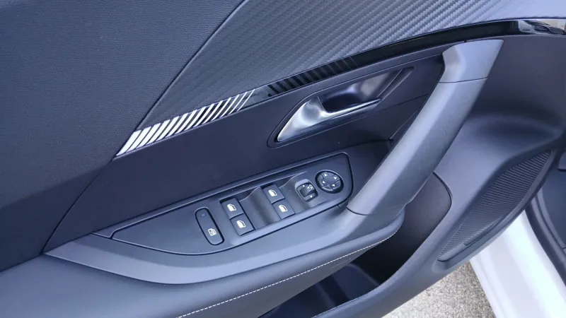 Image secondaire du véhicule 17